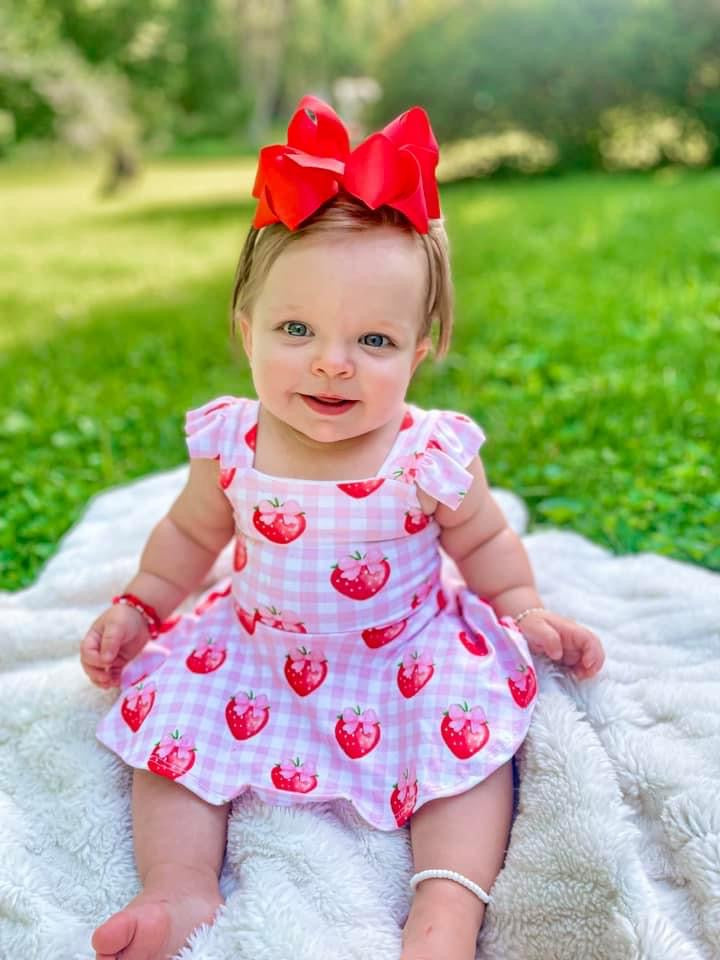strawberry coquette bows gingham